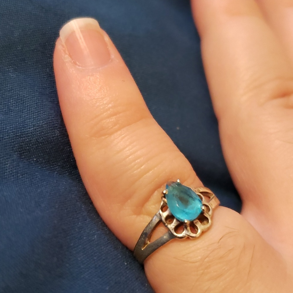Real Silver w/ Pear Shaped Blue Gem Ring Size 5.5